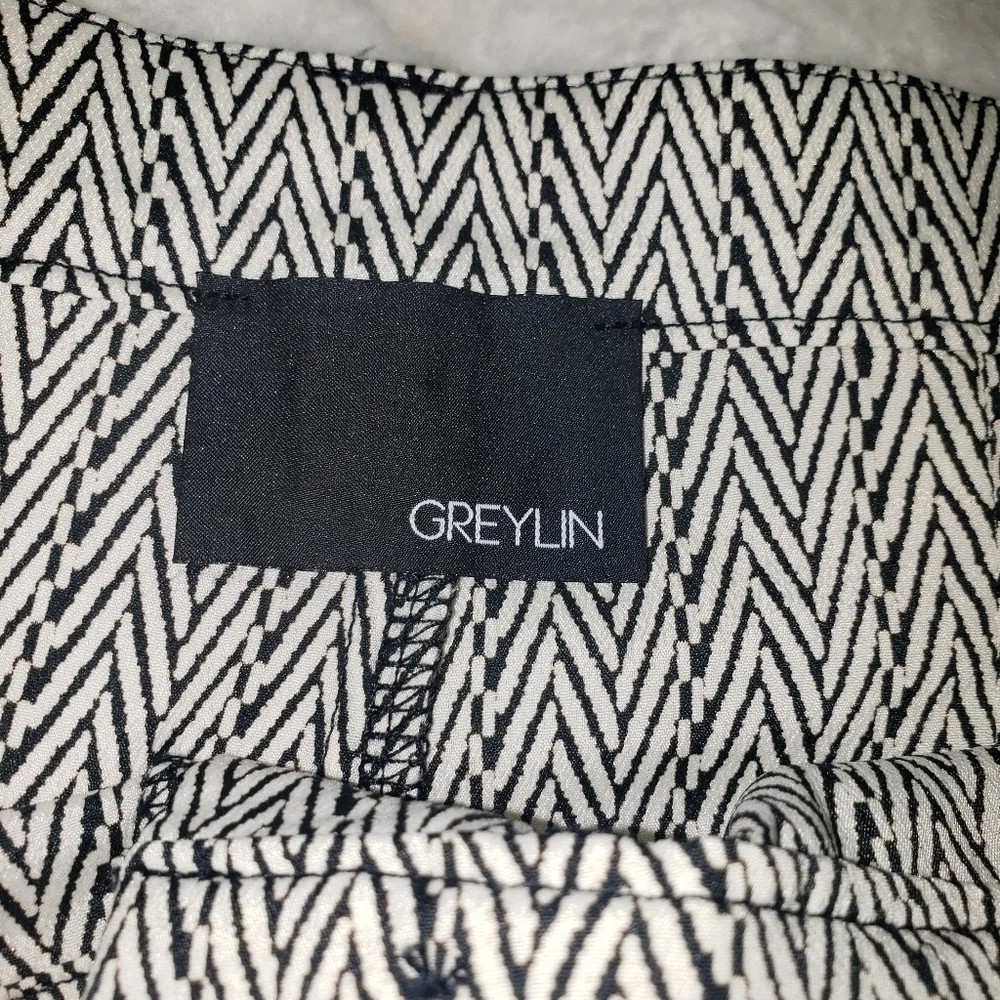 🧡𝅺GREYLIN Vanessa Herringbone Shorts